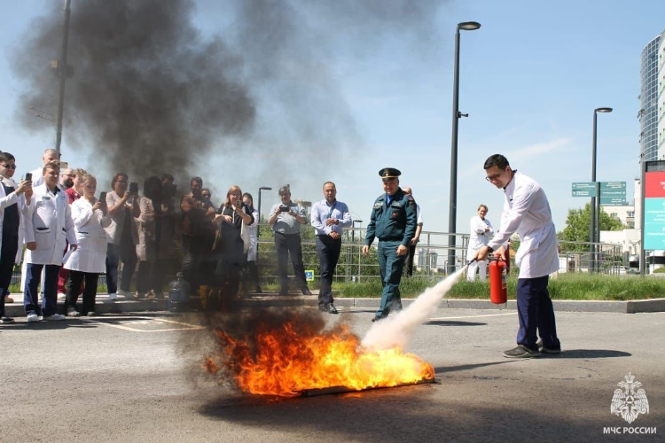 В Западном округе столицы прошло пожарно-тактическое учение