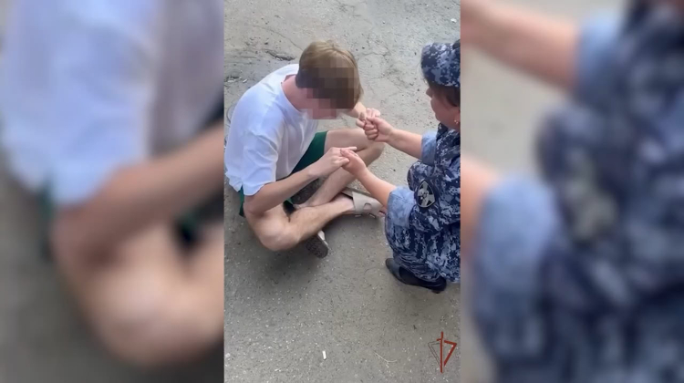 Столичные росгвардейцы оказали помощь молодому человеку с панической атакой