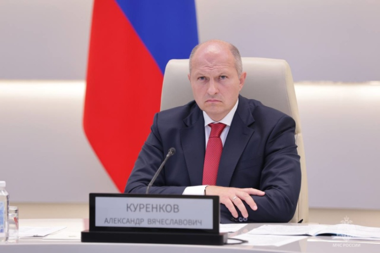Глава МЧС Александр Куренков провел заседание Правительственной комиссии по предупреждению и ликвидации последствий паводка