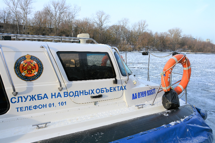 В Службе 112 рассказали о безопасном поведении на льду