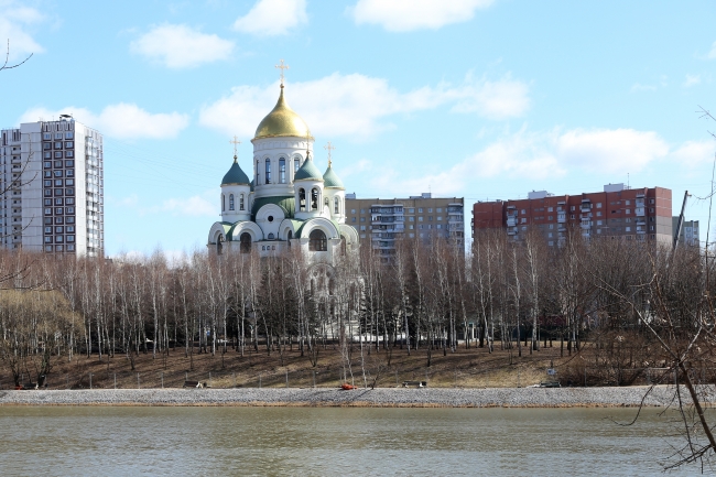 Большой Солнцевский пруд привели в порядок